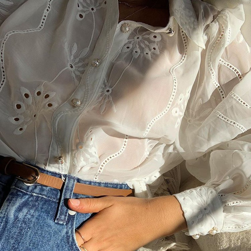 Women's embroidered bubble sleeve top