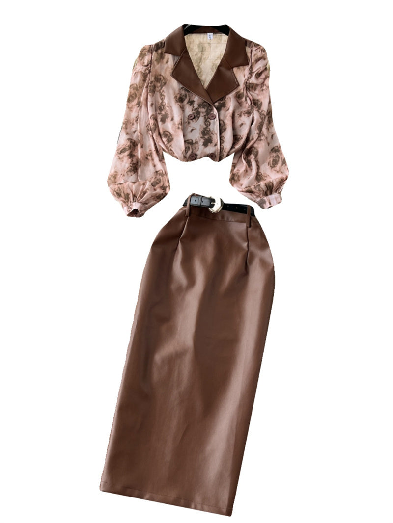 Ensemble chemise en mousseline florale à col tailleur et jupe en similicuir taille haute