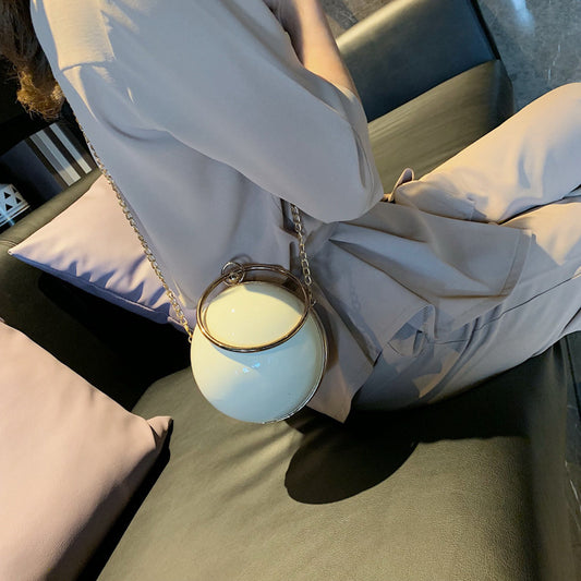 Stylish Spherical Chain Clip With Diagonal Cross Bag