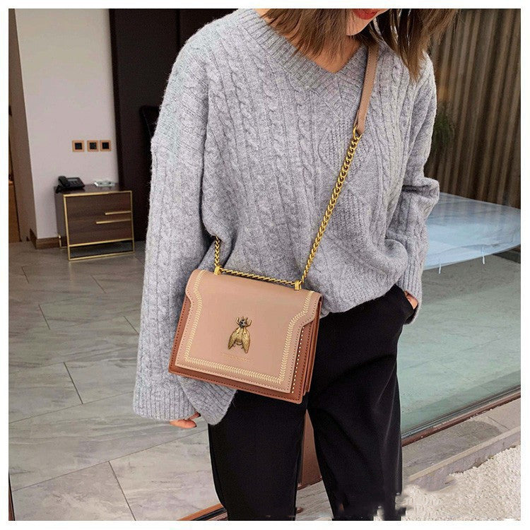 Small Square Chain Shoulder Bee Rivet Messenger Bag