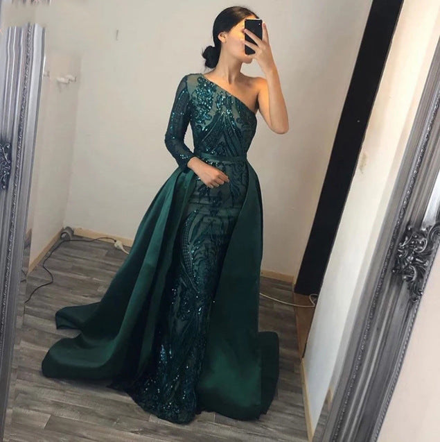 Long Sleeve Small Tail Evening Dress with Zipper and Round Neck