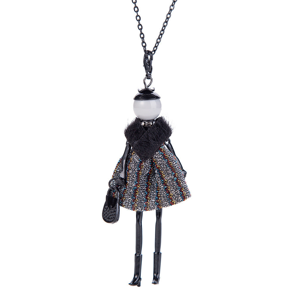 Fashion Alloy Doll Necklace with Pendant