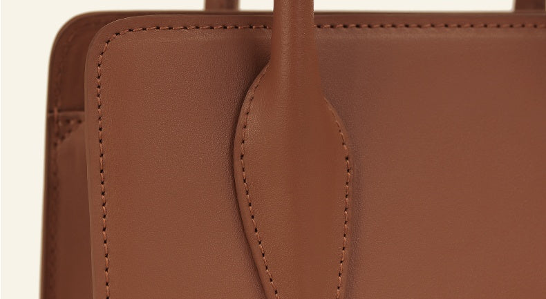 Commuter Small Square Bag With Single-Shoulder Leather Messenger