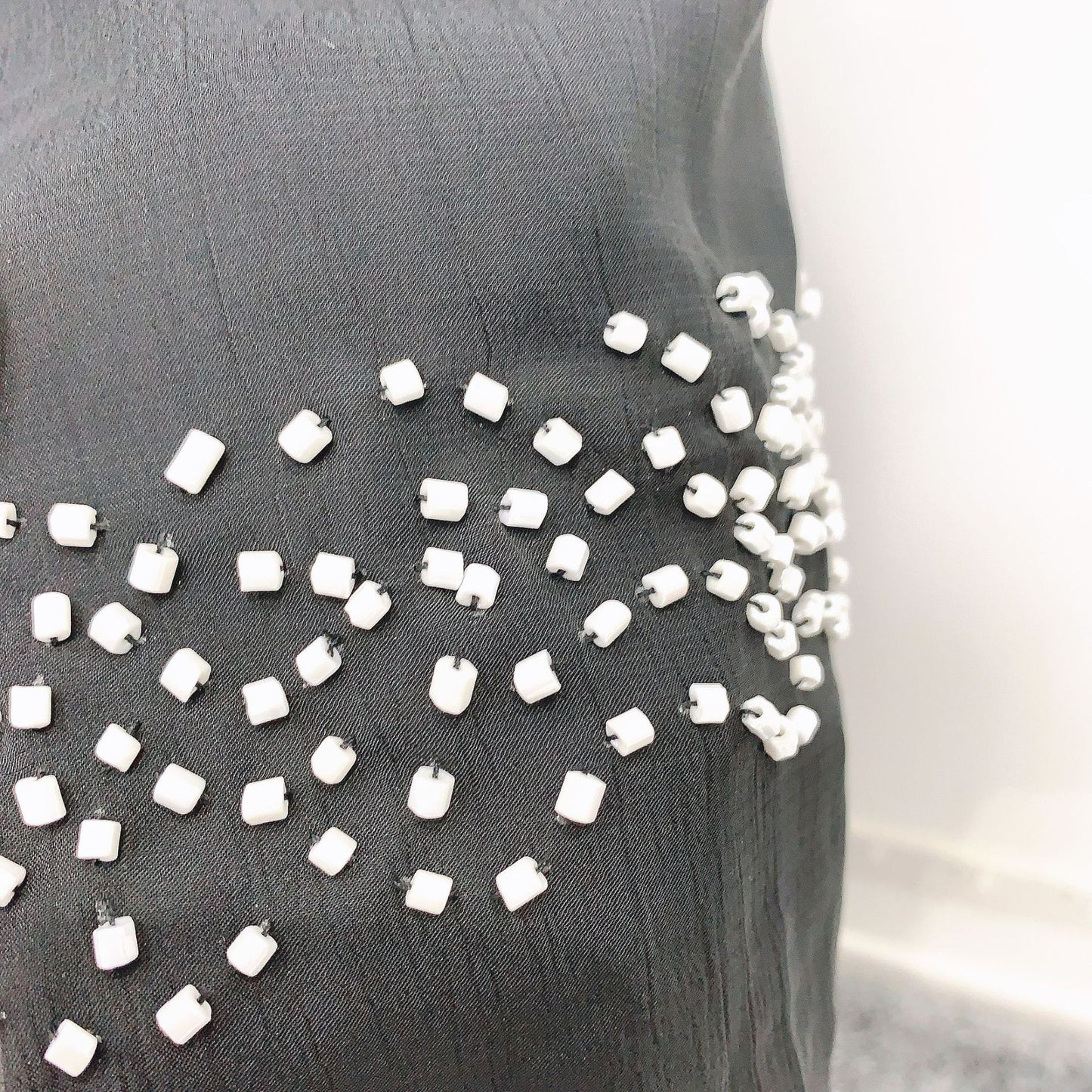 Robe musulmane unie à perles du Moyen-Orient