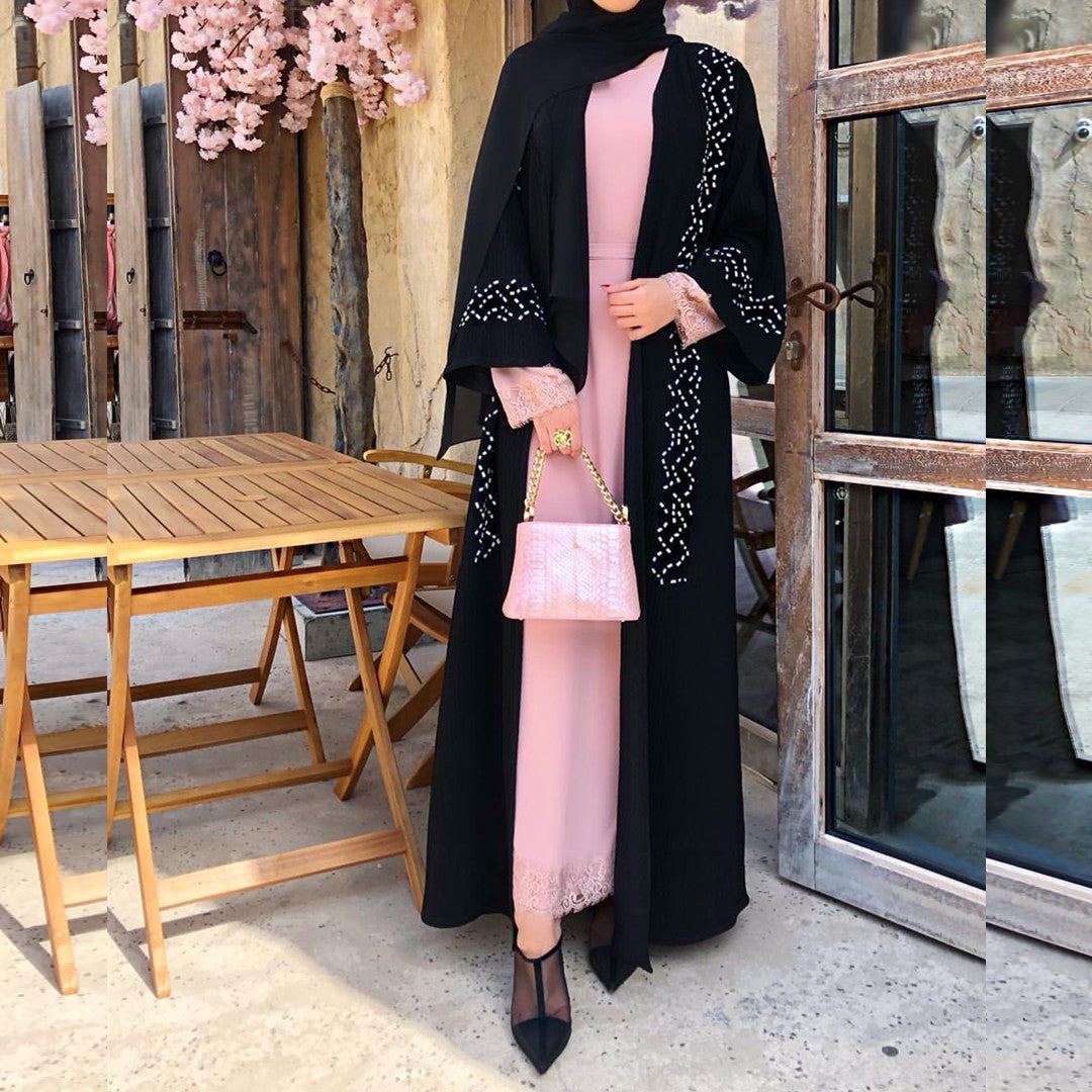 Robe musulmane unie à perles du Moyen-Orient
