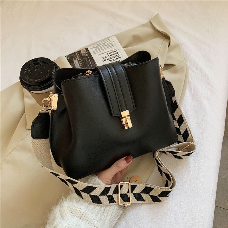 Wide Strap Medium PU Bucket Bag