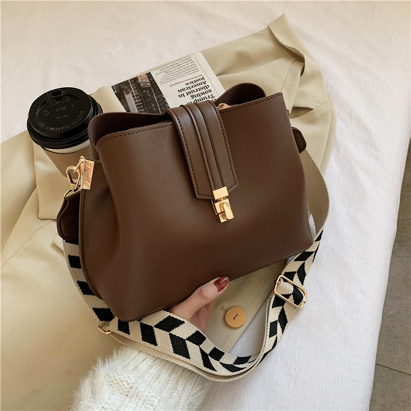 Wide Strap Medium PU Bucket Bag