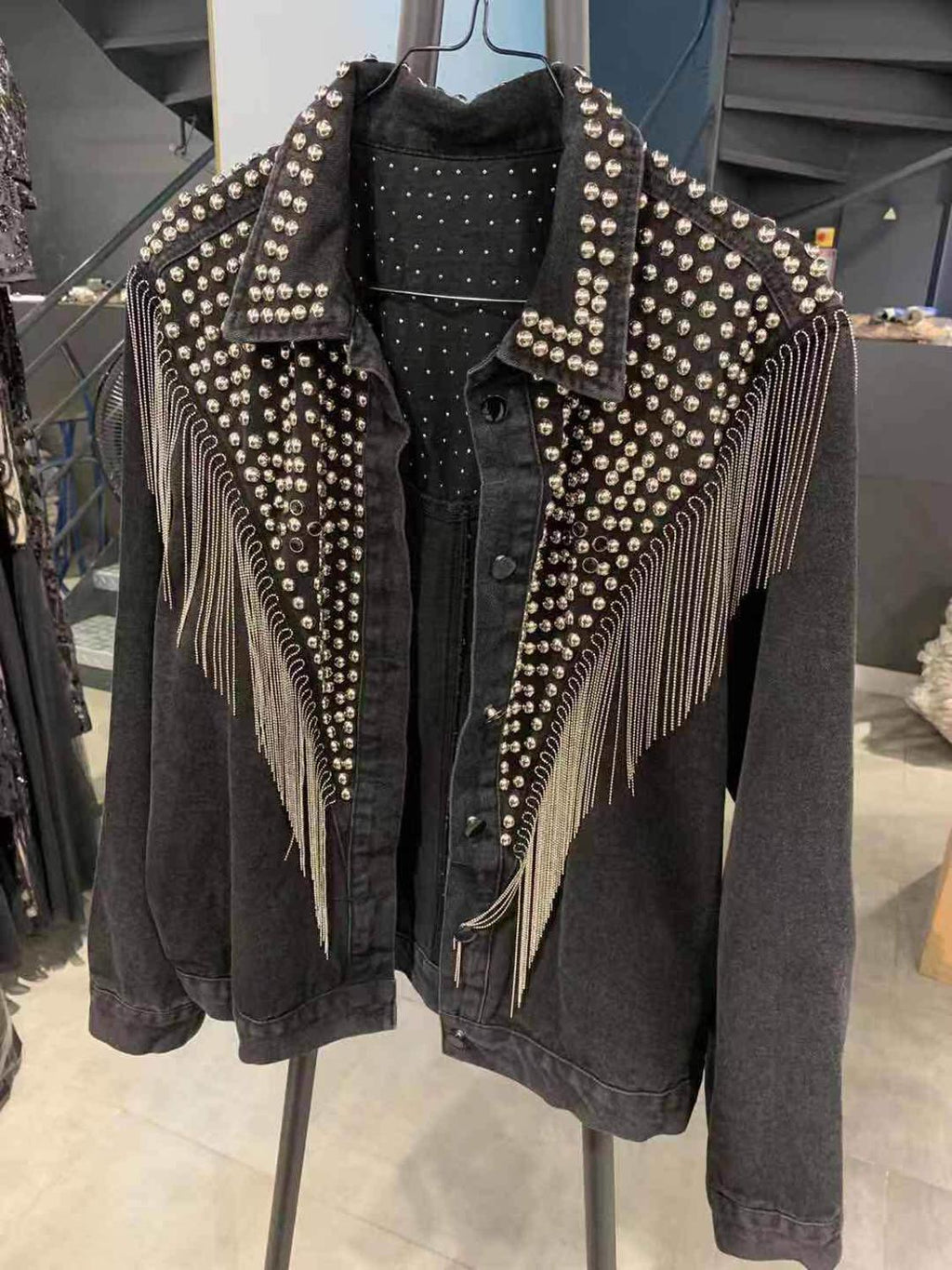 Veste en jean noire avec motif clouté – Coton, Tailles S-XXL