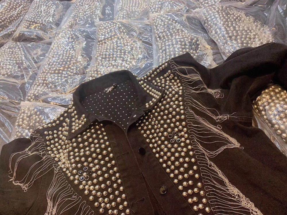 Veste en jean noire avec motif clouté – Coton, Tailles S-XXL