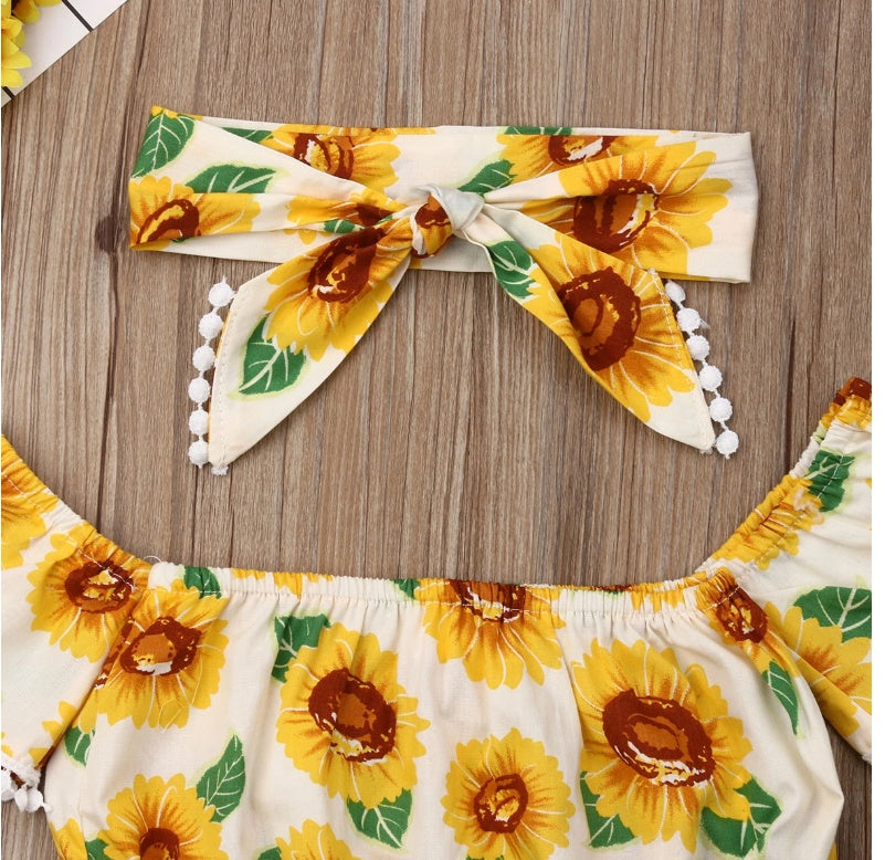 Girl Sunflower Print One-Shoulder Top and Triangle Shorts Set
