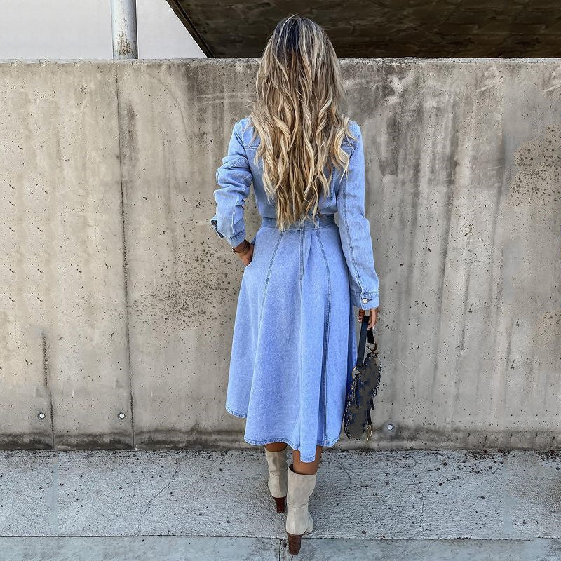 Robe en jean bleu clair taille haute pour femme avec poches et col revers