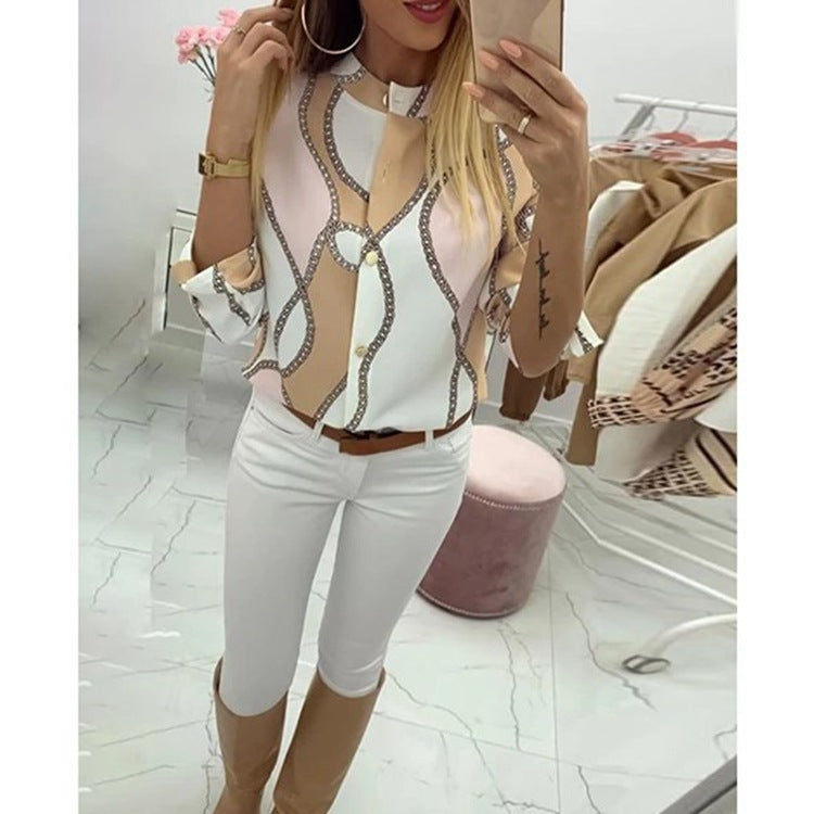 قميص كاكي قطني مطبوع بأكمام طويلة وياقة واقفة