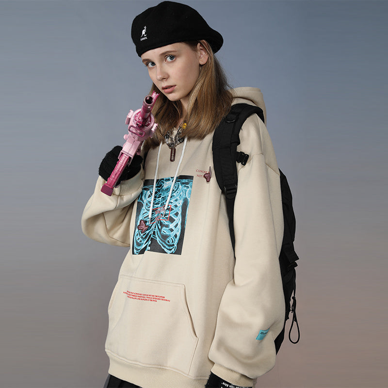 Un sweat à capuche pour homme