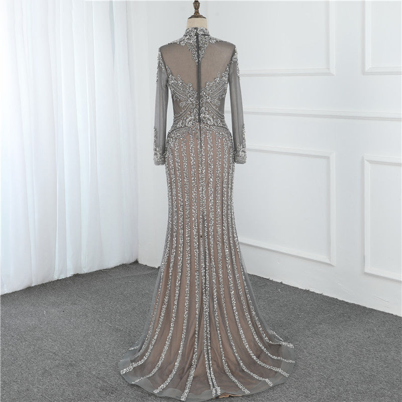 Robe longue moulante à col montant, taille haute et coupe sirène avec fermeture éclair