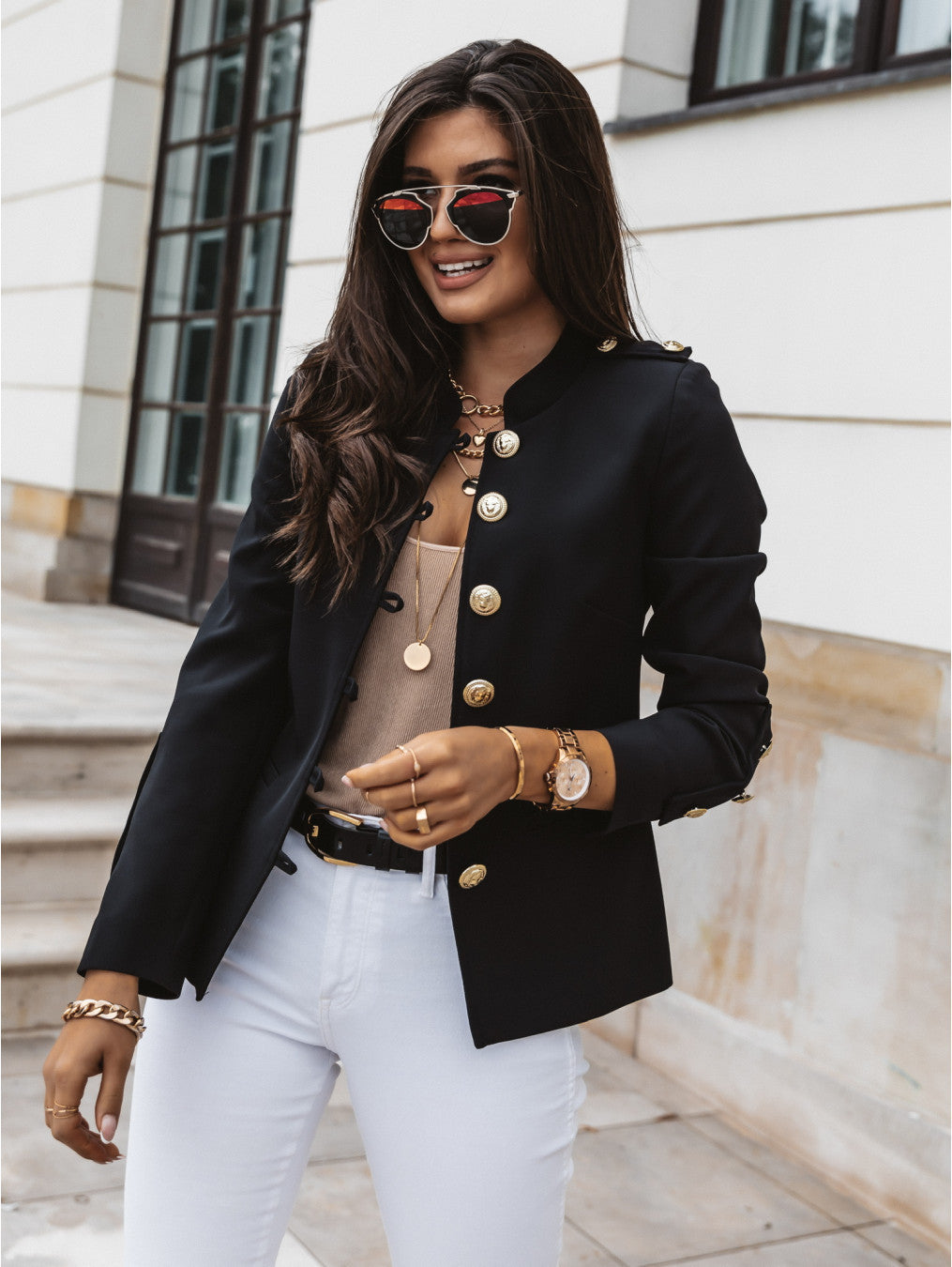 Blazer ajusté à manches longues et à boutonnage simple