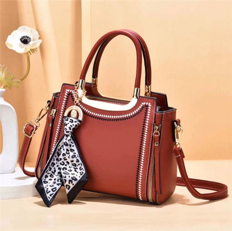 Fashion Simple And Versatile Trendy Shoulder Bag Large Capacity Messenger Hand