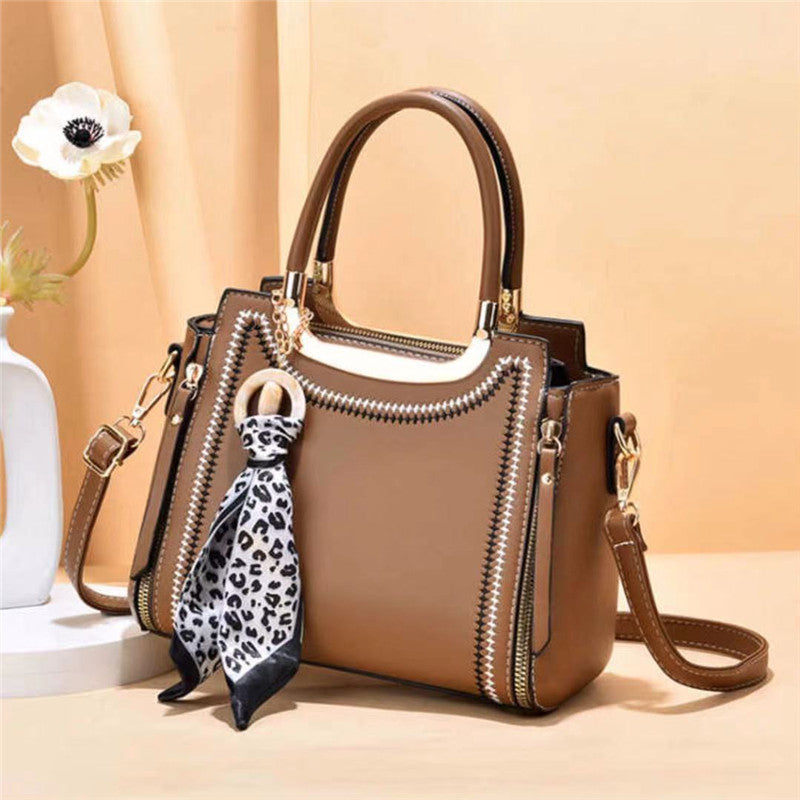 Fashion Simple And Versatile Trendy Shoulder Bag Large Capacity Messenger Hand