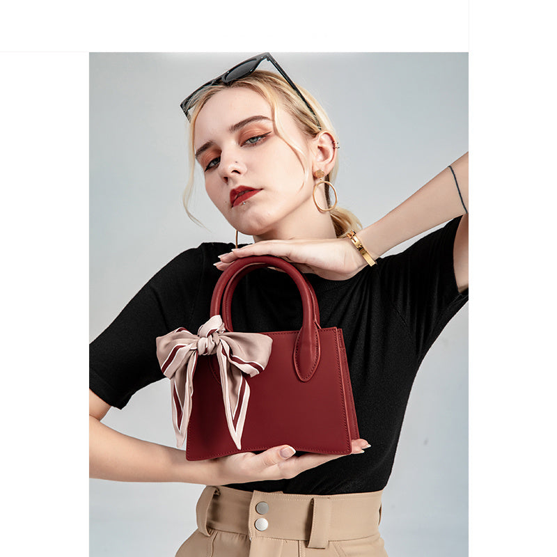 Sac à bandoulière pour femme en similicuir rouge moyen