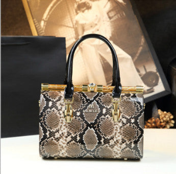 Leather Large-Capacity Pillow-Shape Handbag for Middle-Aged Mothers