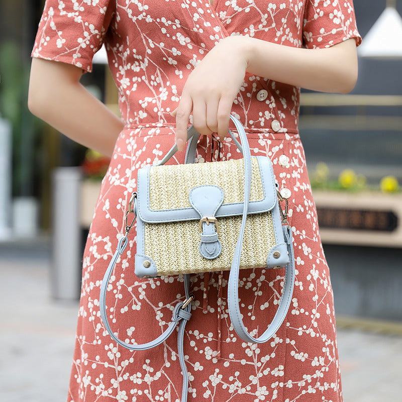 Sac bandoulière en paille pour femme, petit format carré, avec boucle de verrouillage et anse souple