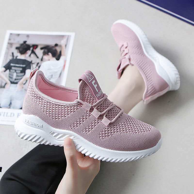 Chaussures de sport compensées à bout rond et talon bas en maille pour femme