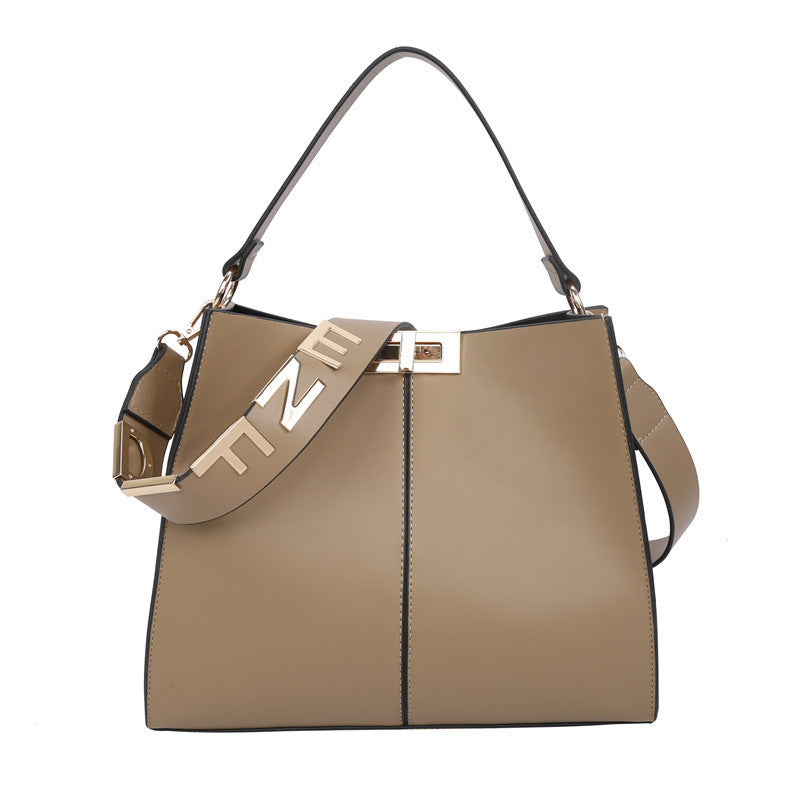 Large Capacity PU Tote Bag for Business Commuting