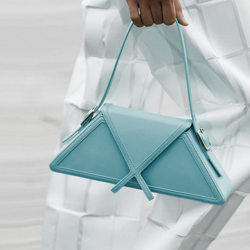 Luxury High-Quality Leather Shoulder Bag with Magnetic Closure