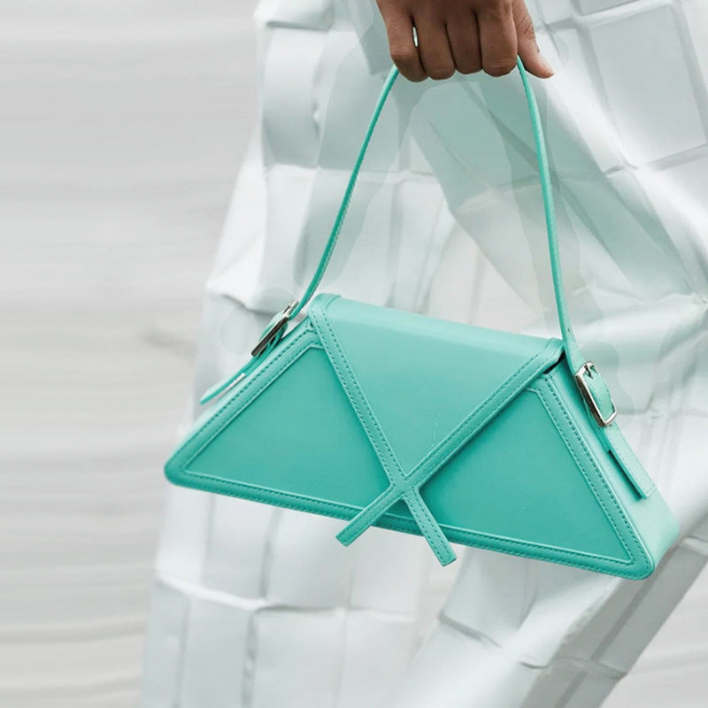 Luxury High-Quality Leather Shoulder Bag with Magnetic Closure