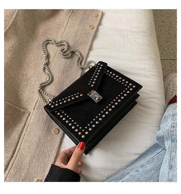 Female Bag New Chain Frosted Rivet Messenger Bag Ins Popular One-Shoulder Messenger Retro Small Square Bag