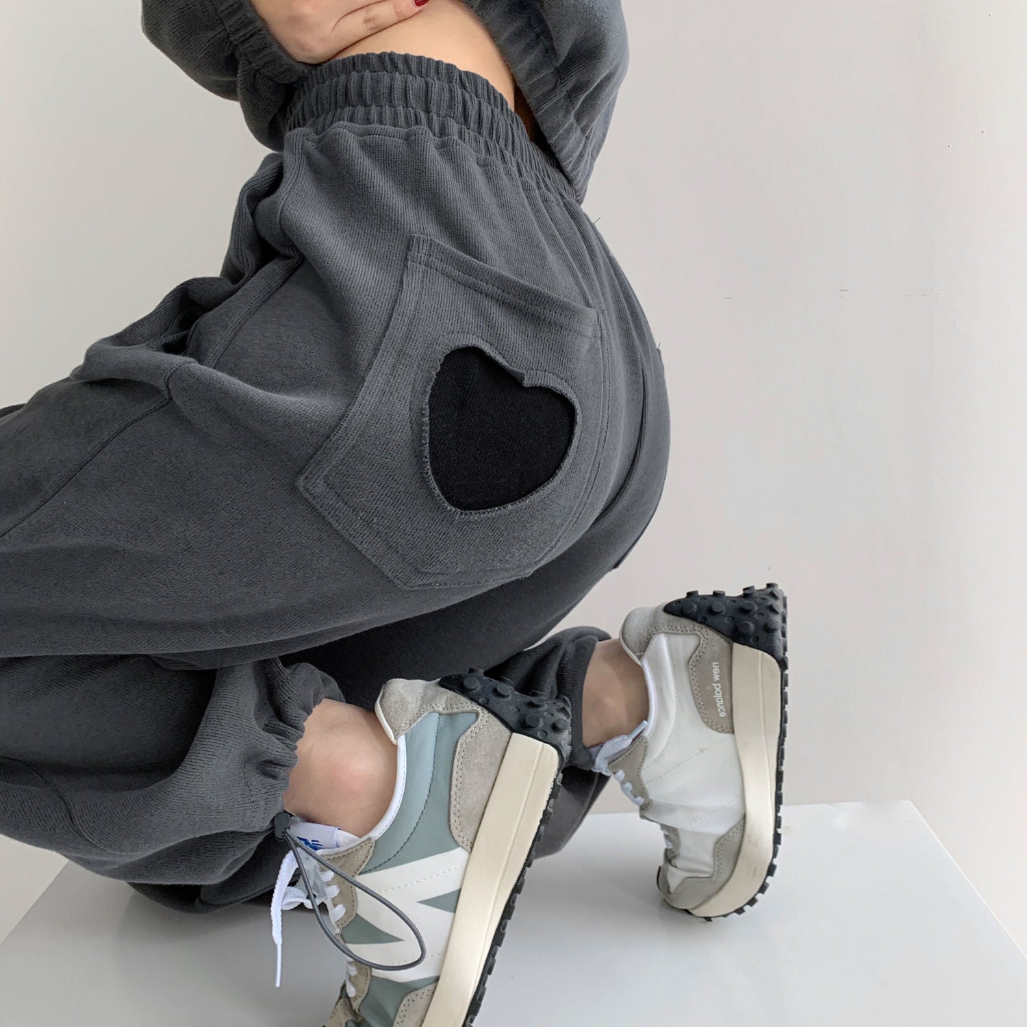 Women’s Casual Loose Sweatpants with Drawstring and Pockets for Spring Summer Autumn