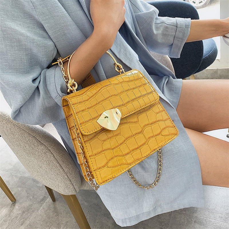 Petit sac bandoulière à chaîne de style occidental pour femmes