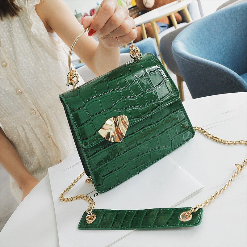Petit sac bandoulière à chaîne de style occidental pour femmes
