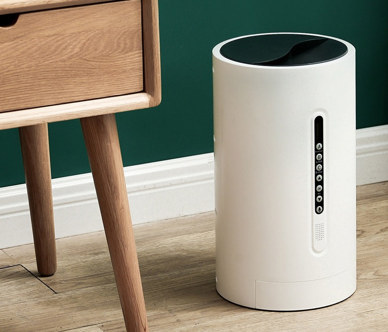 Smart Pet Feeder with 4.6L Capacity and Timer
