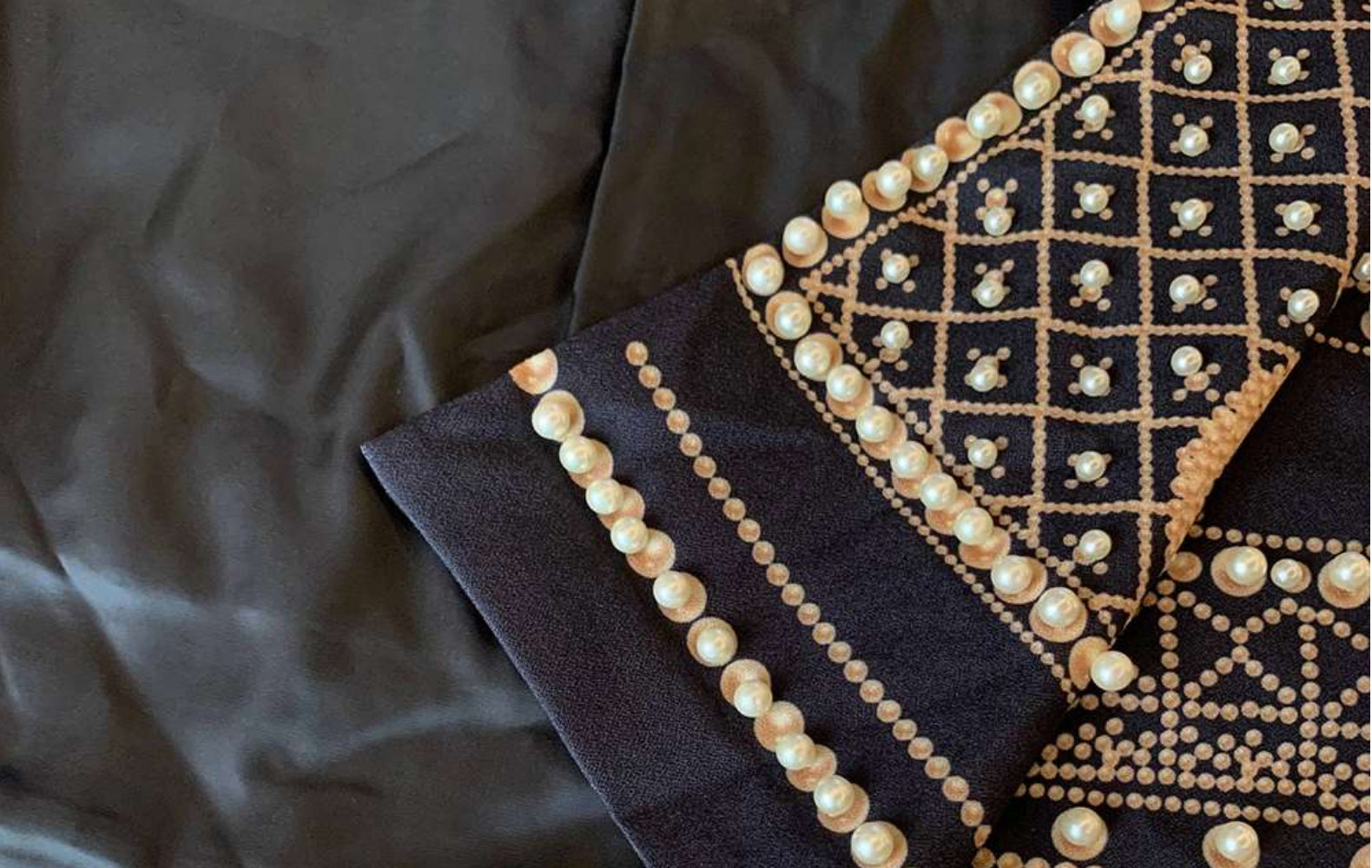 Women's Padded Suit Jacket with Bubble Bead Printing