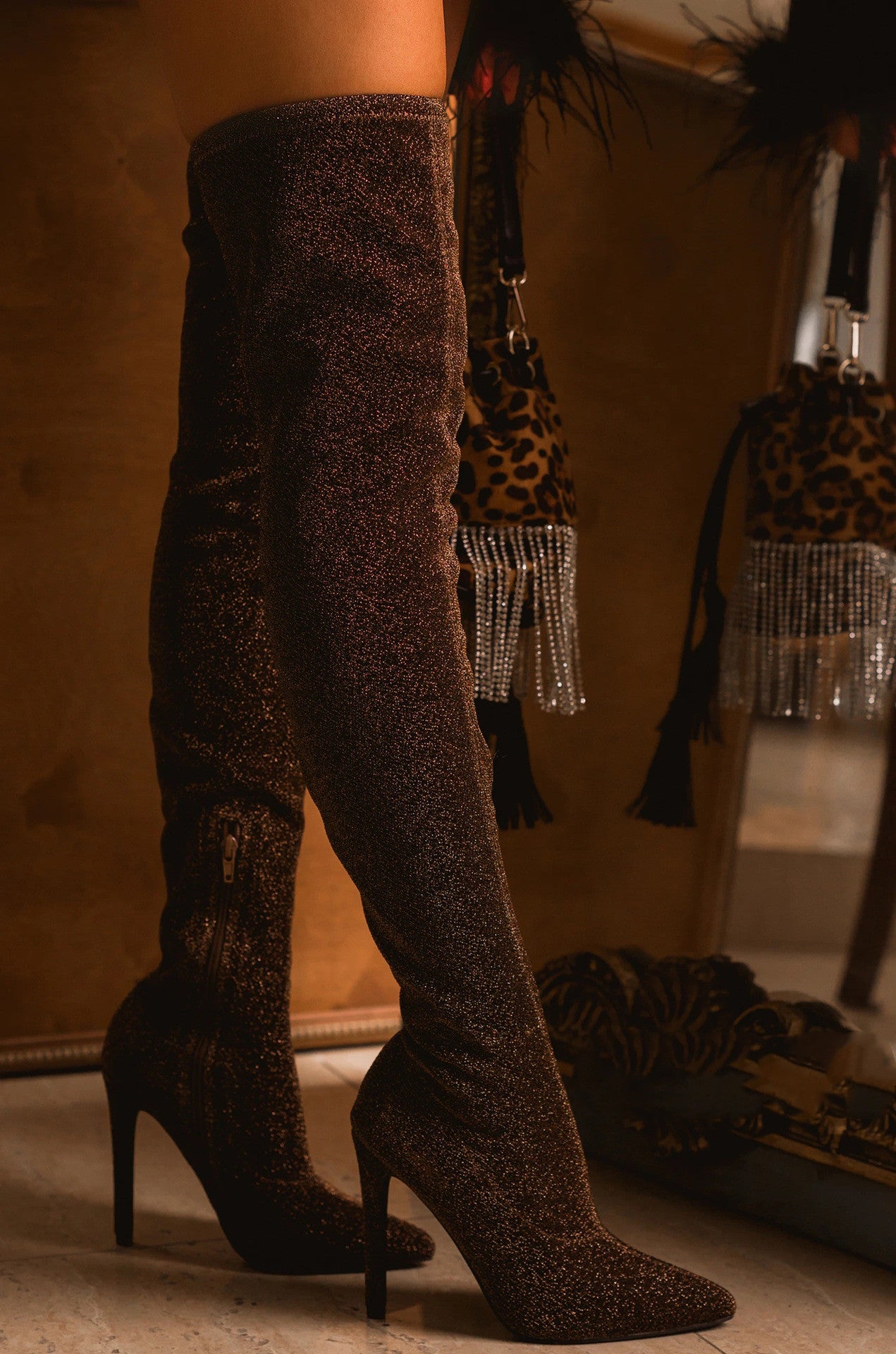 أحذية نسائية بكعب عالٍ وسحاب جانبي، أوروبية وأمريكية