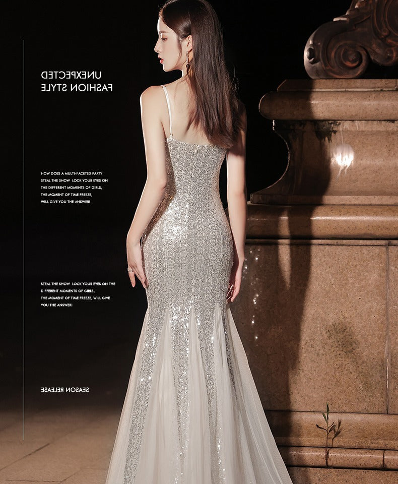 Robe nuisette asymétrique en queue de poisson argentée