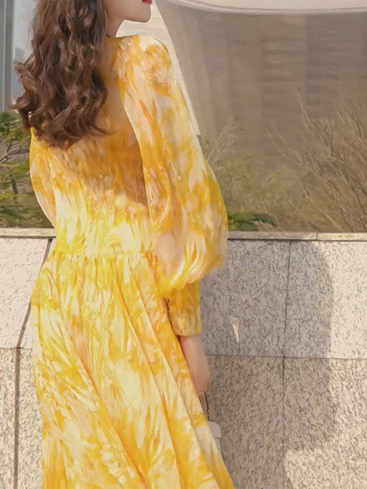 Robe de princesse française à col carré jaune et manches bouffantes