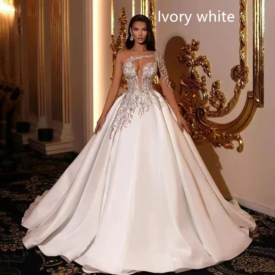 Retro High Waist Lace Wedding Dress with Trailing Skirt