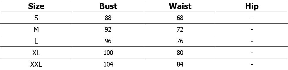 بلوزة وبنطال مزينان بحزام لتنحيف الكتفين والخصر