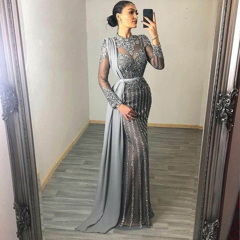 Robe longue moulante à col montant, taille haute et coupe sirène avec fermeture éclair