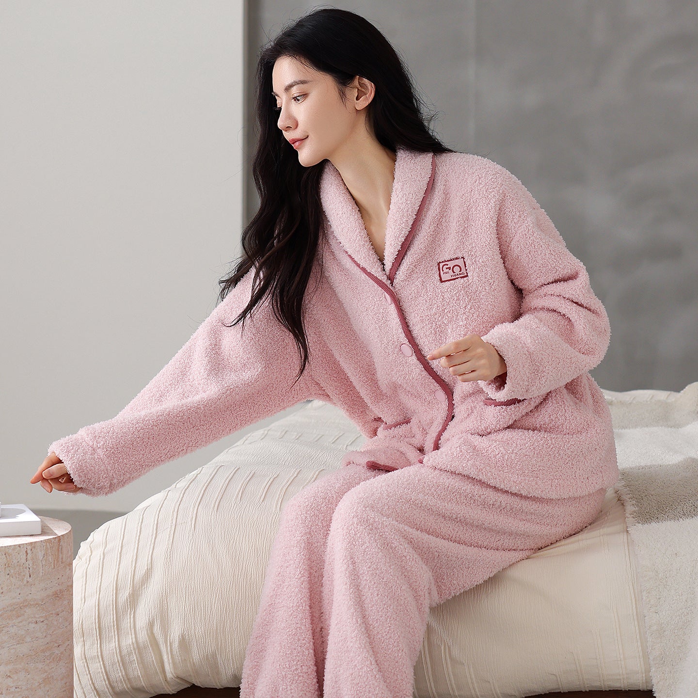 Ensemble pyjama de couple en flanelle épaisse et chaude à manches longues et polaire corail