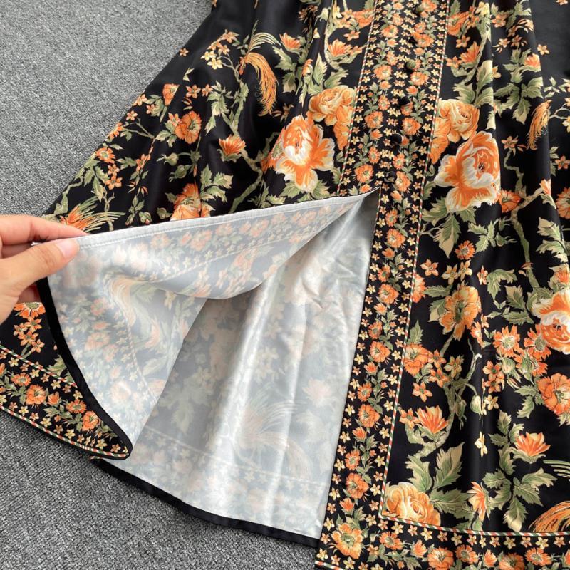 Women's Loose French Retro Floral Apricot Black Dress