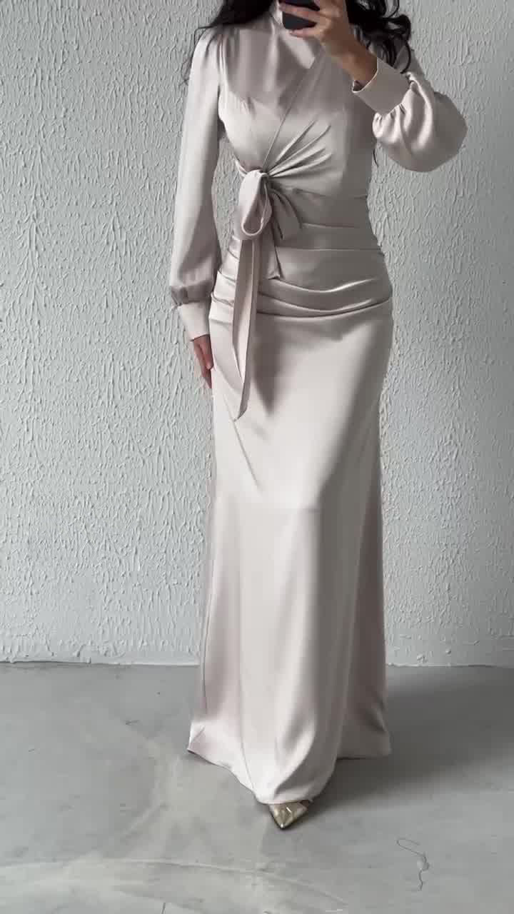 Robe moulante taille haute