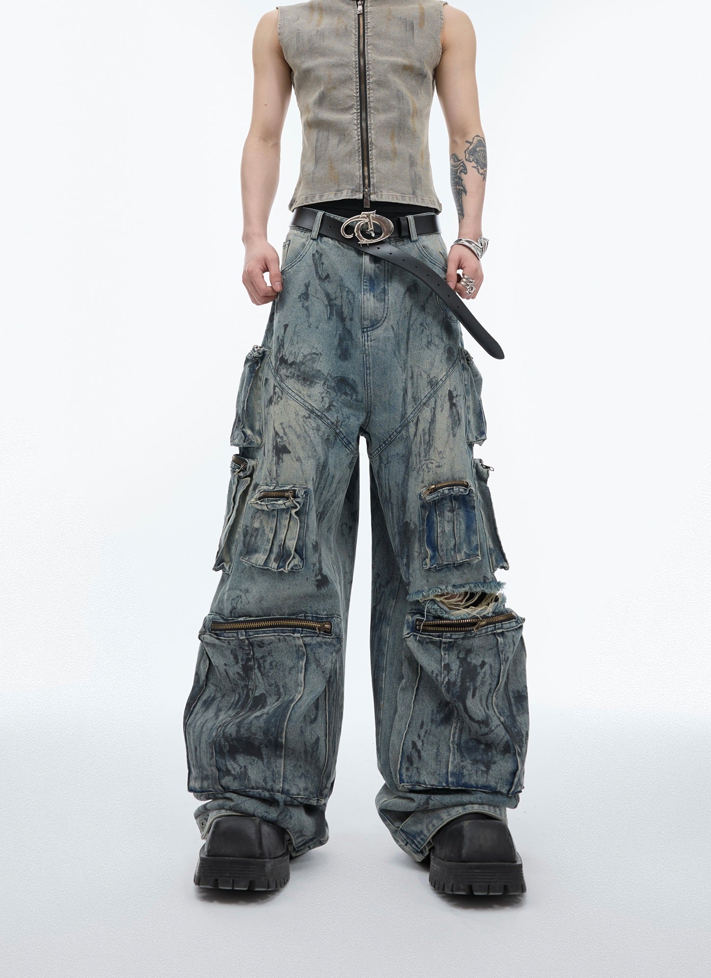 Distressed Multi-Pocket Hand-Painted Cotton Jeans