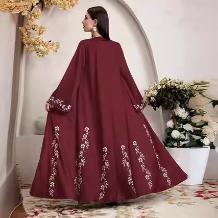 روب كارديجان أنيق باللون الأحمر خمري ومطبوع بنمط دبي للمسلمات