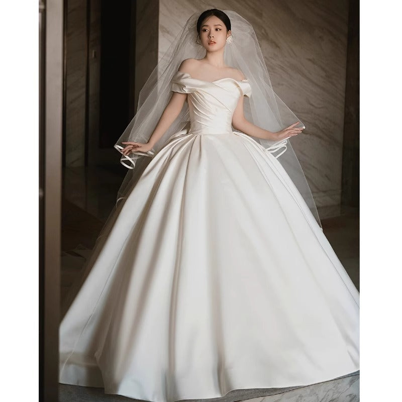 Robe de mariée en satin à épaules dénudées avec manches trois-quarts, jupe longue, tailles S-XXL