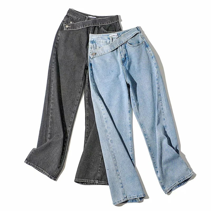 High waisted jeans with sloping waistband