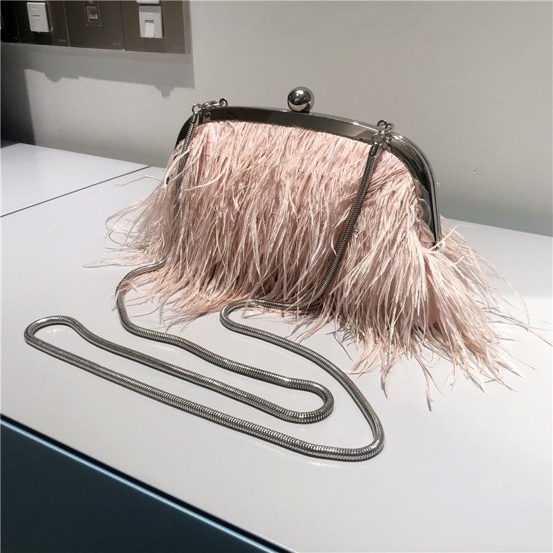 Pearl Chain Plush Messenger Bag Women's Ostrich Style Medium 22x20x4CM