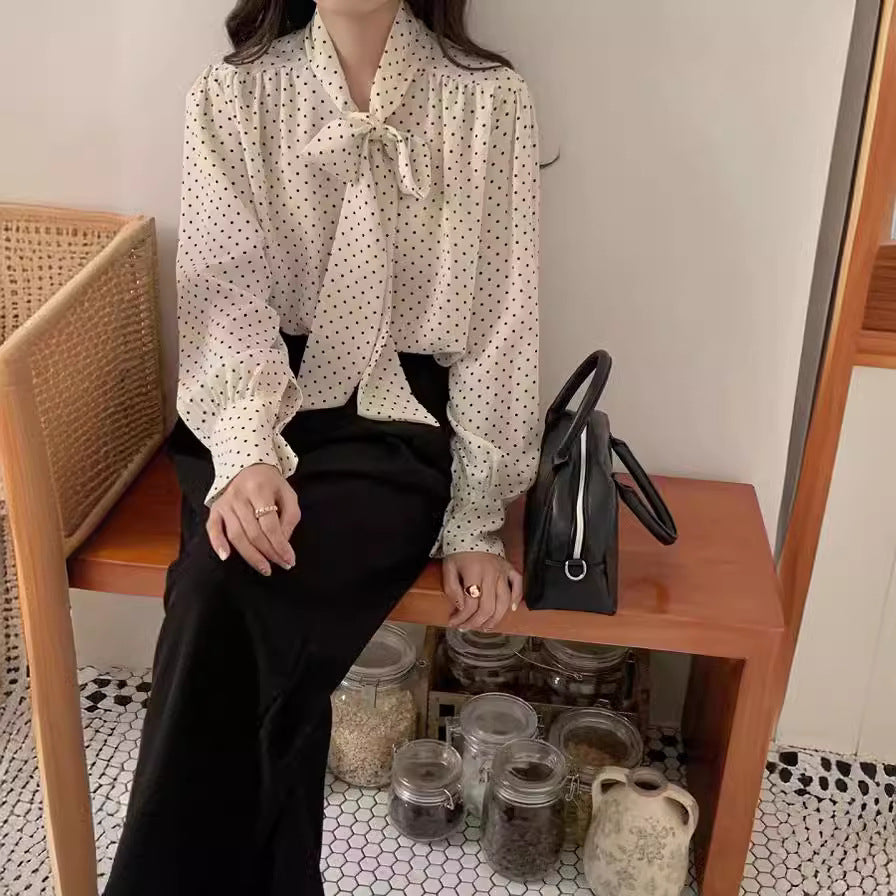 Chemise à pois en mousseline doublée de soie pour femme blanc laiteux et noir