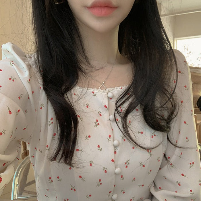 Chemise ajustée à manches longues et col carré à motif floral abricot